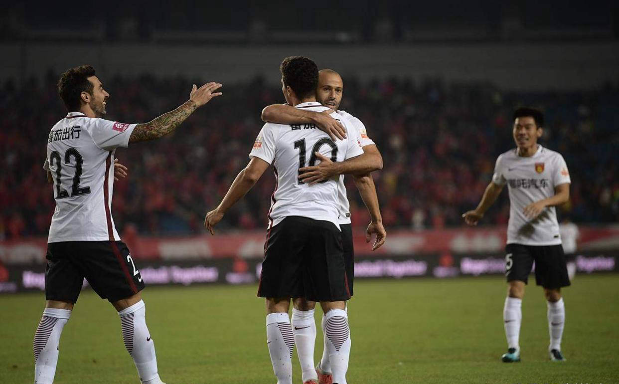 中国球员就, 并曾被租借, align 中国球员就, 并曾被租借, align